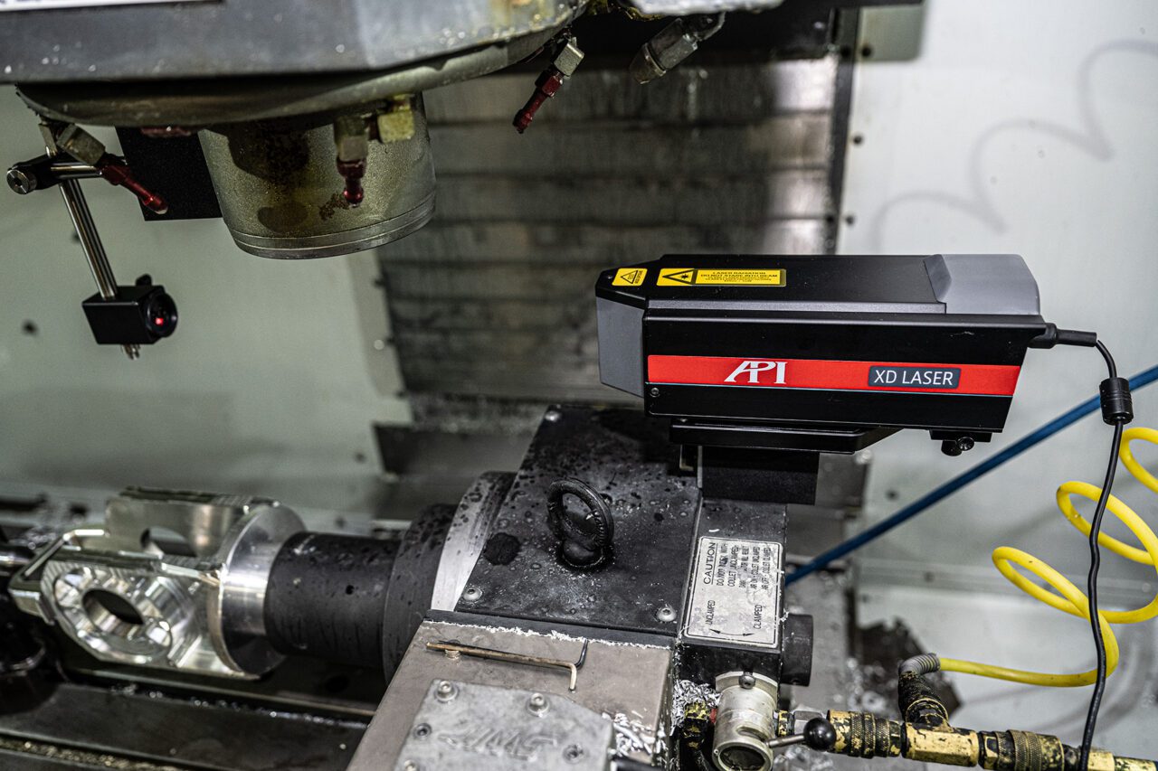 Calibração de máquinas-ferramenta (MTC) com laser XD